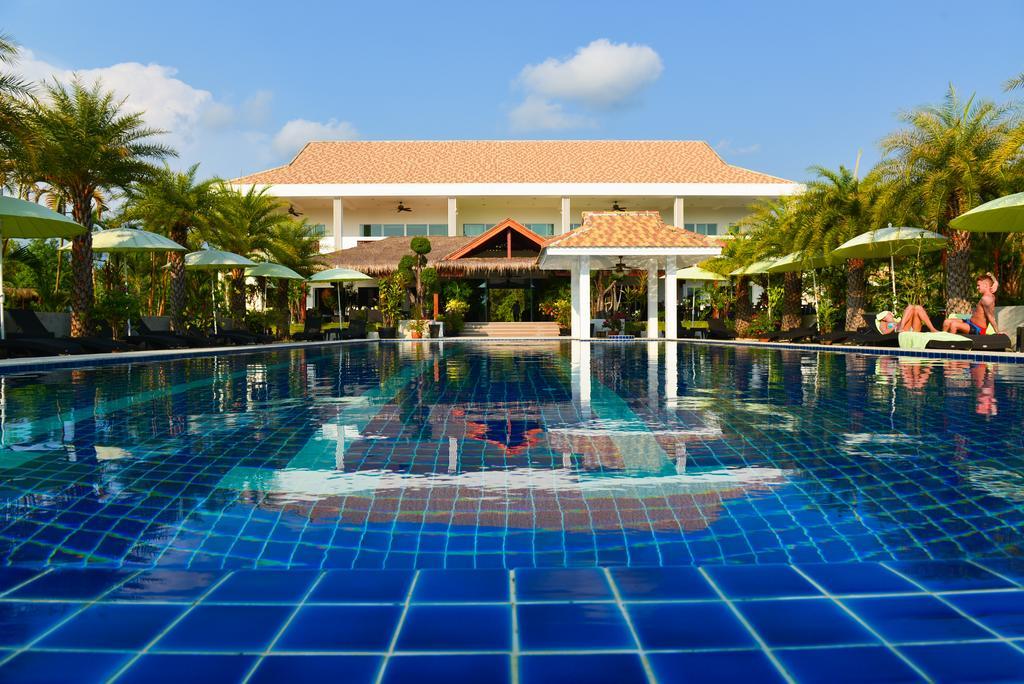 Mango Beach Resort Trat Bagian luar foto