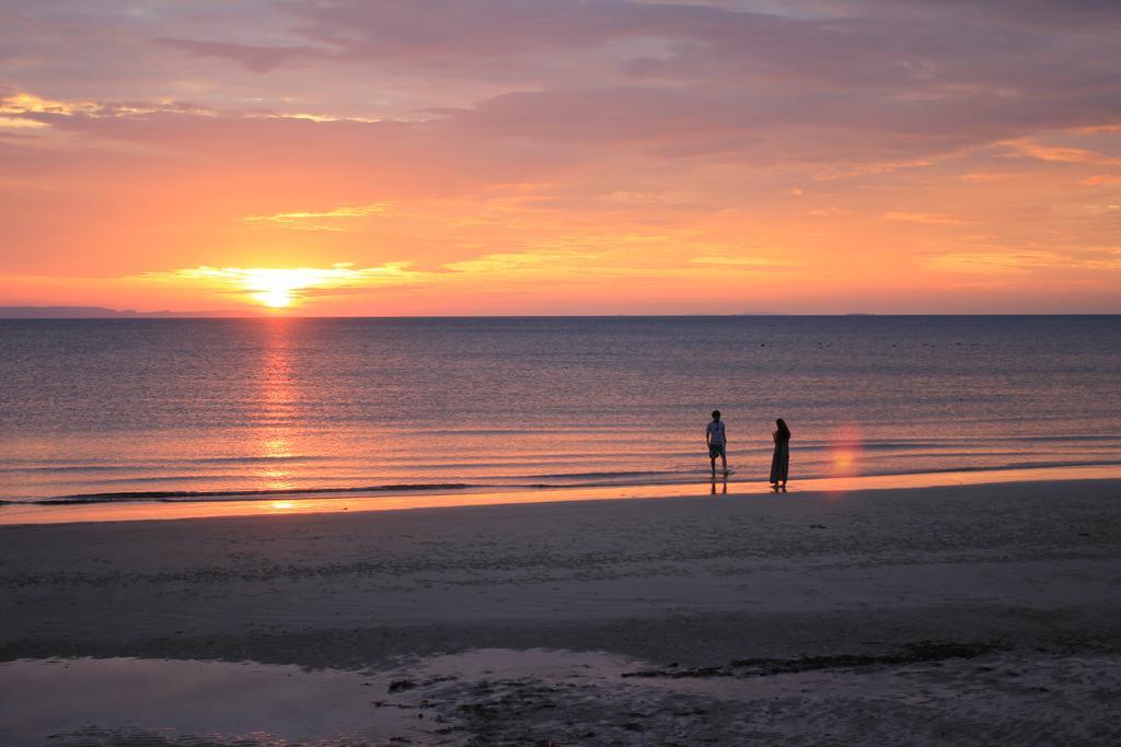 Mango Beach Resort Trat Bagian luar foto