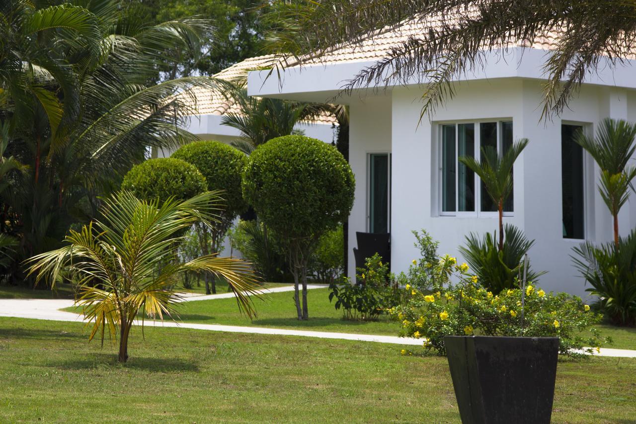 Mango Beach Resort Trat Bagian luar foto