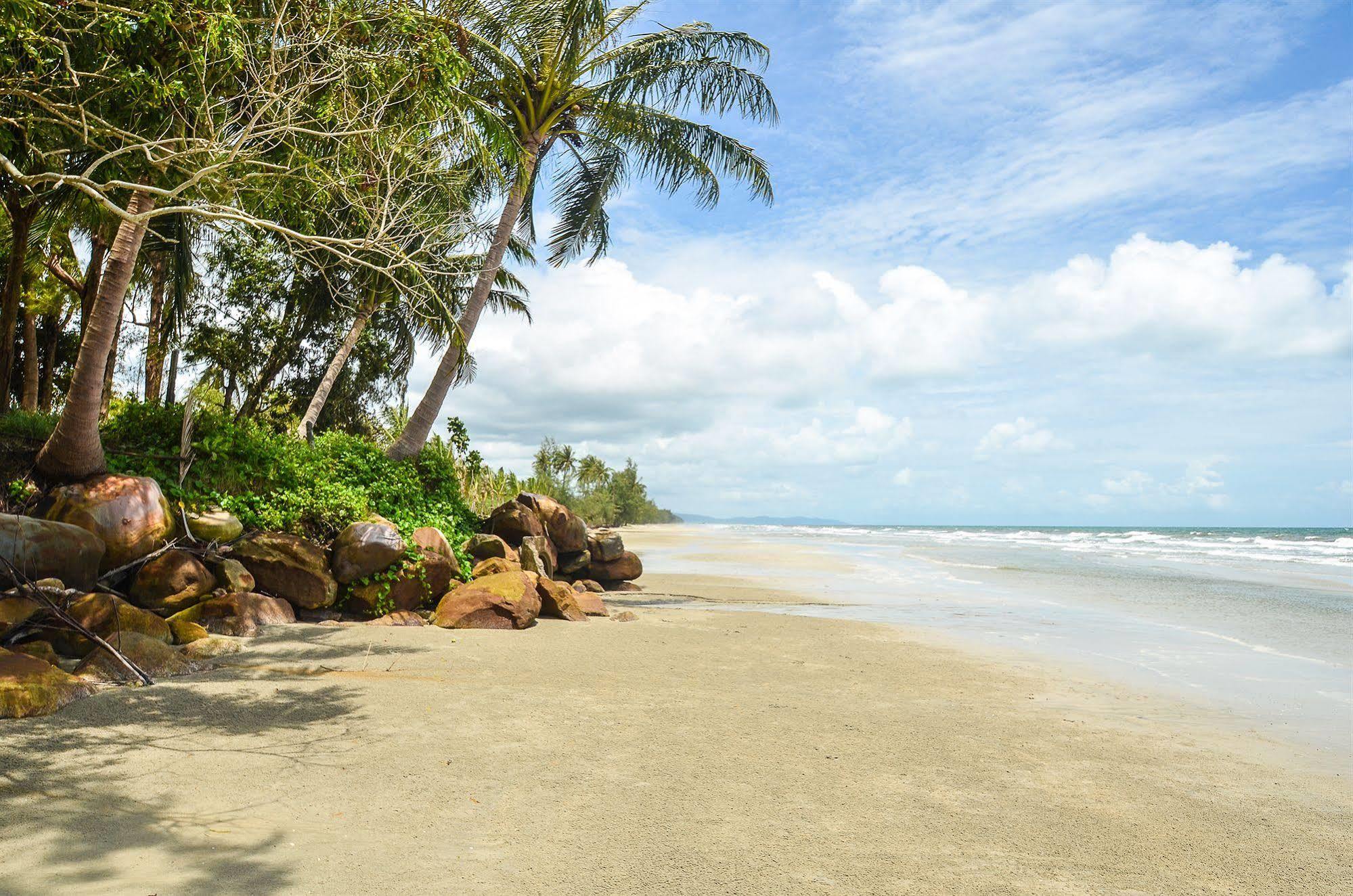 Mango Beach Resort Trat Bagian luar foto