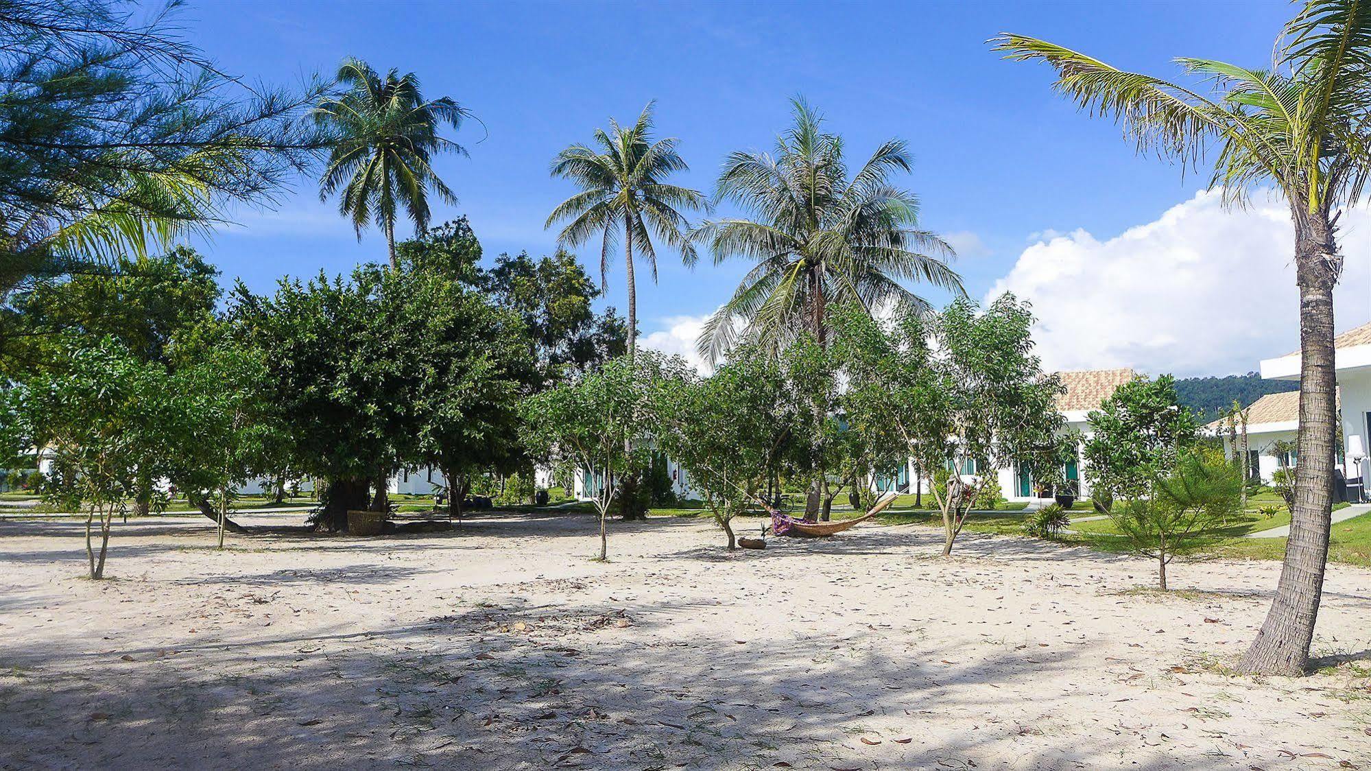 Mango Beach Resort Trat Bagian luar foto